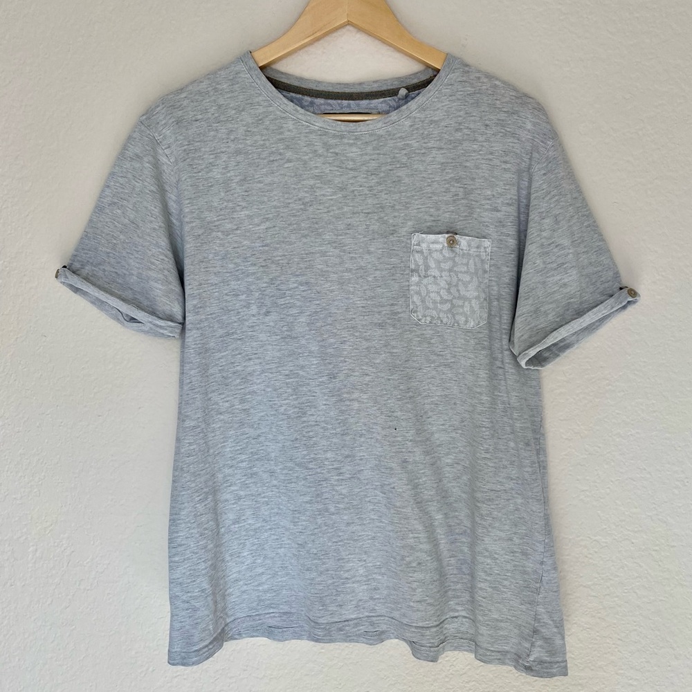Denim and flower gray men’s t-shirt